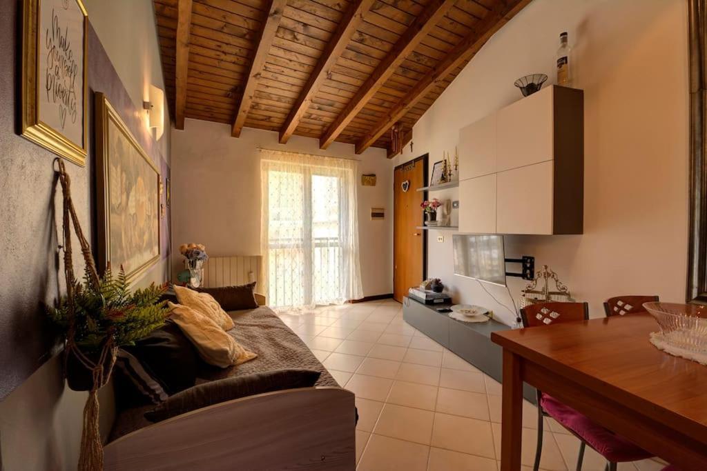 Апартаменты Casa Vacanza Angolo Della Corte Комо Экстерьер фото