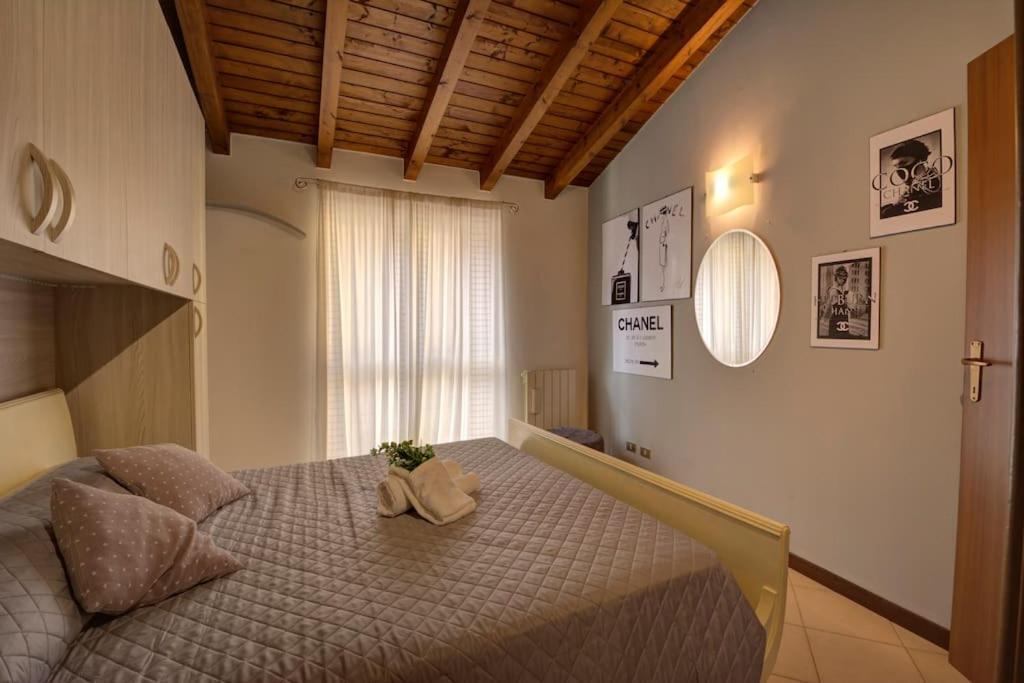 Апартаменты Casa Vacanza Angolo Della Corte Комо Экстерьер фото